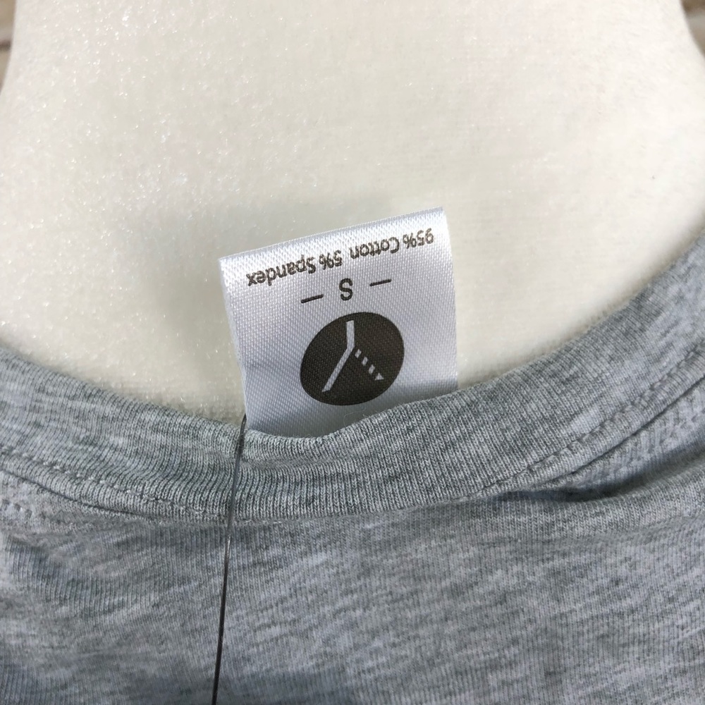 Blackmyth Graphic Top - Picture 6 of 7